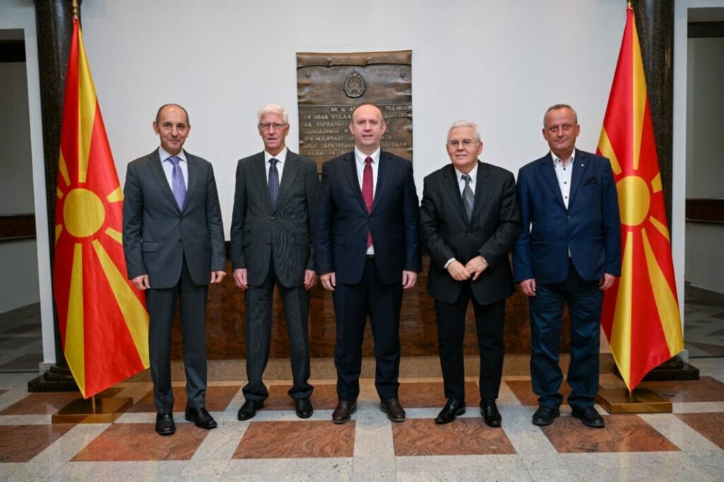 gashi ne takim me ish kryetaret e kuvendit 6909e413512e9