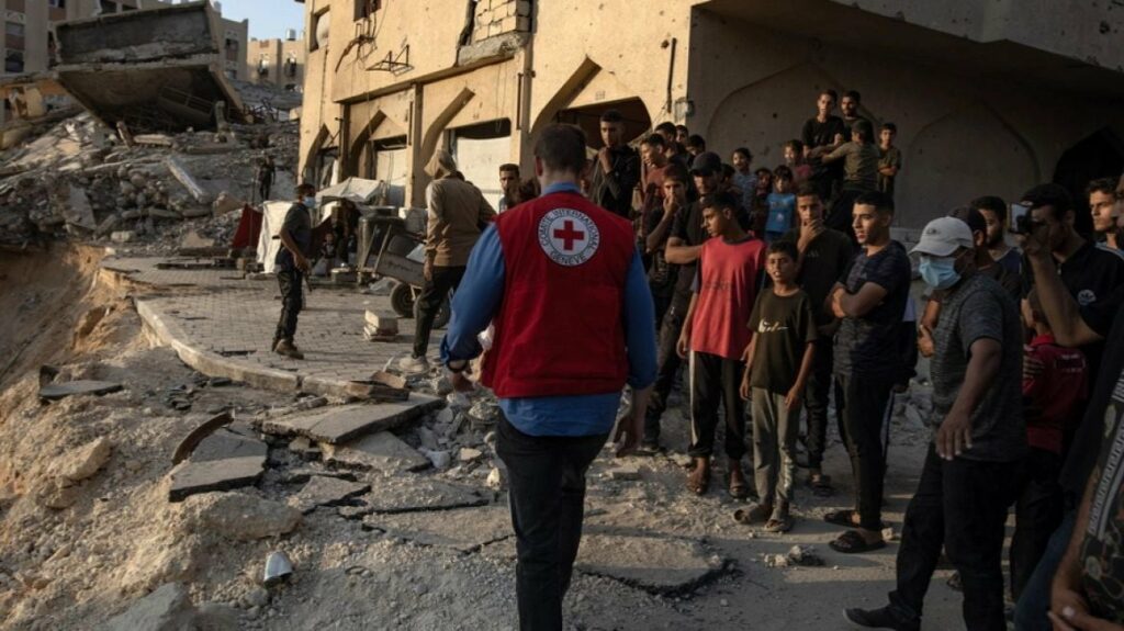 Hamasi dorëzoi dje tre trupa, Izraeli akuzon grupin rebel: Nuk i përkasin pengjeve izraelite 2 hamasi dorezoi dje tre trupa izraeli akuzon grupin rebel nuk i perkasin pengjeve izraelite 69061045355df