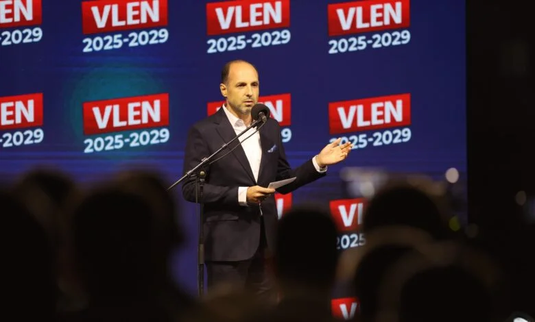 Ibrahimi: Fituam 10 komuna, VLEN forca e dytë politike në Maqedoni! 2 ibrahimi fituam 10 komuna vlen forca e dyte politike ne maqedoni 6907e9d3251db