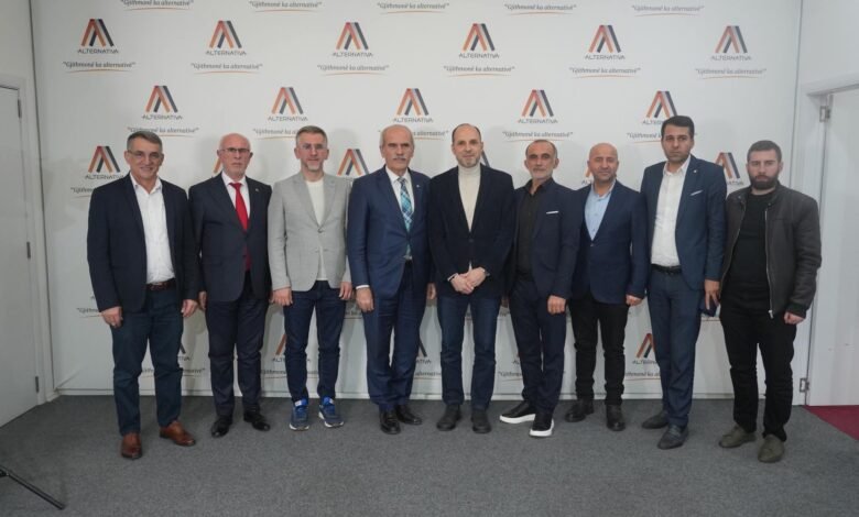 Ibrahimi pret ish kryetarin e Bursës  Miqësia dhe bashkëpunimi janë ura që lidhin vendet tona