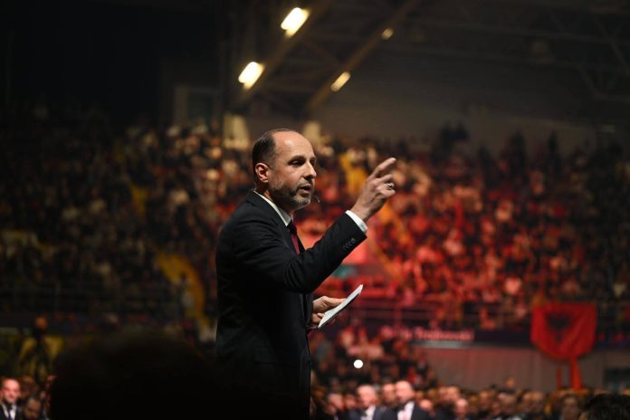 Ibrahimi: U pensionua një klasë politike që ofertë e kishte propagandën 2 ibrahimi u pensionua nje klase politike qe oferte e kishte propaganden 6908ae15b6d97