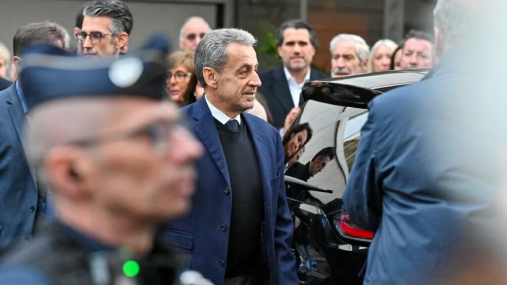 Ish-presidenti francez Nicolas Sarkozy lirohet nga burgu në pritje të apelimit 3 ish presidenti francez nicolas sarkozy lirohet nga burgu ne pritje te apelimit 6911edc5ce7f6