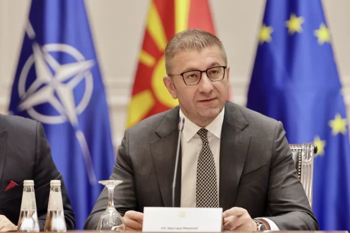 Kryeministri Mickoski: E ardhmja e vendit tim është brenda BE-së 2 kryeministri mickoski e ardhmja e vendit tim eshte brenda be se 690a549247492