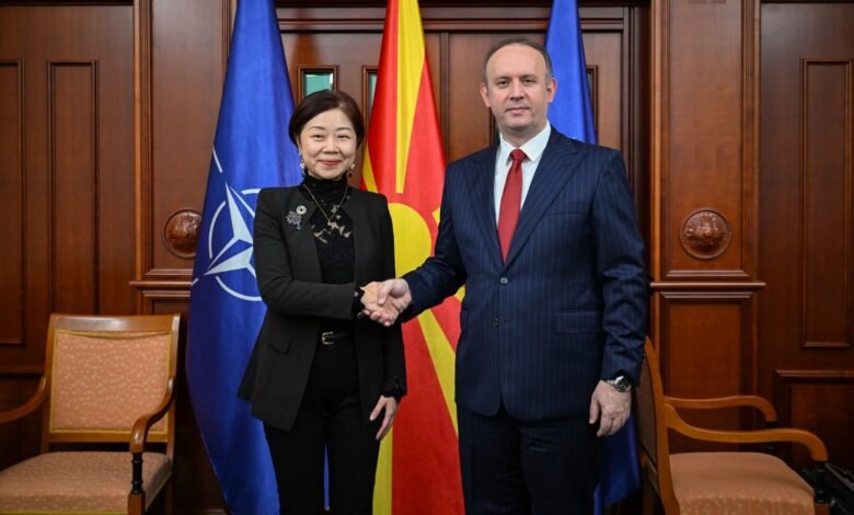 kryeparlamentari gashi takon ambasadoren e re te kines 692061f559d0a