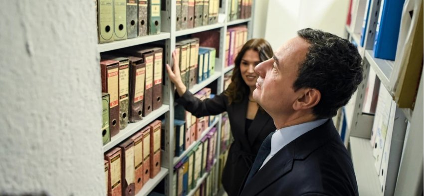 kurti viziton institutin e krimeve te luftes nuk do te lejojme qe krimet te kalojne ne heshtje 691223474016d