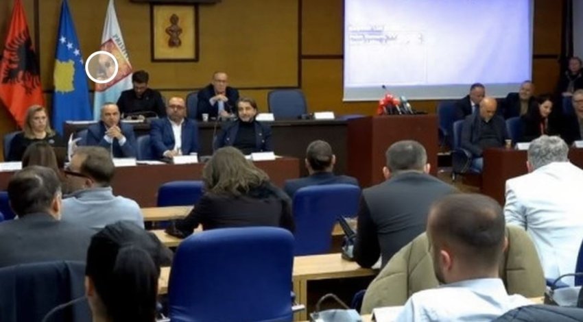 kuvendi komunal i prishtines voton bartjen e mjeteve vetanake ne vlere 28 milione euro 69287890435ec