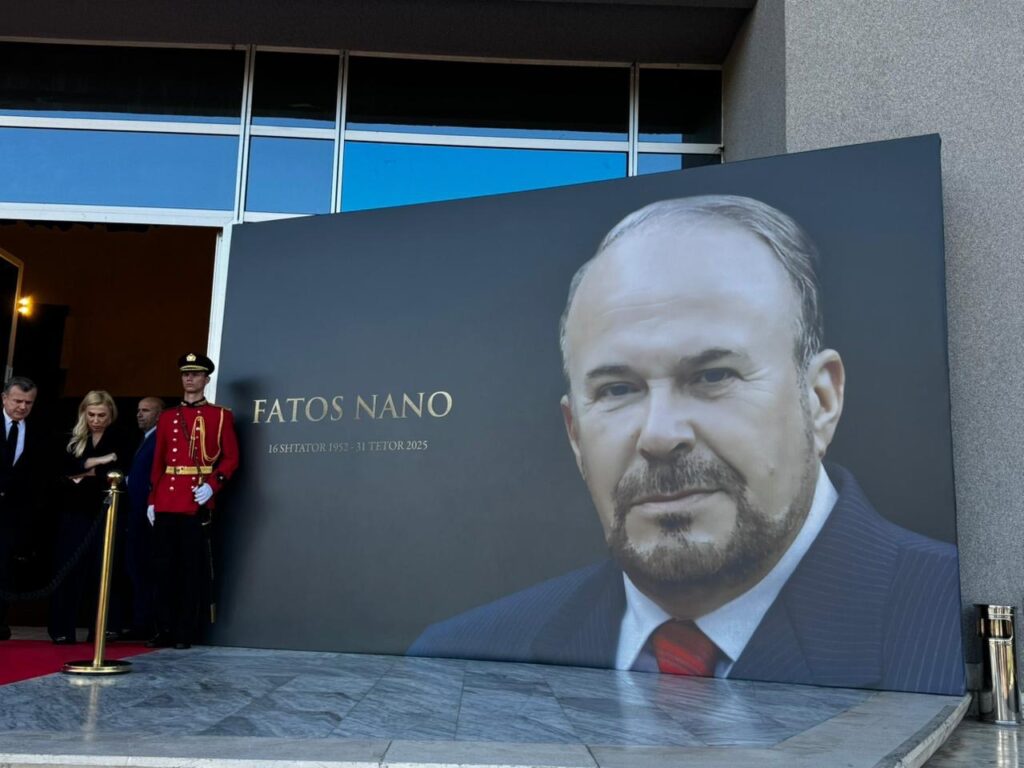 lamtumira per fatos nanon xhoana nano mban fjalen ne emer te familjes 690710778d8f9