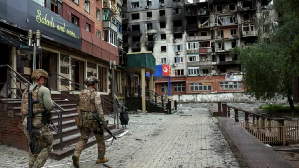 lufta ne ukraine beteja per pokrovskun vazhdon rusia pretendon avancimin ne qytet ukrainasit e mohojne 6912eae8d55d3