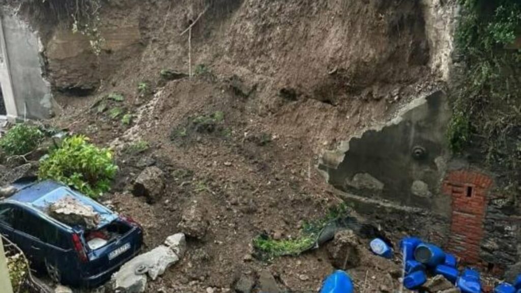 moti i keq perfshin xhenovan ende asnje gjurme per tre te rinjte e zhdukur 6918d9a5abff9