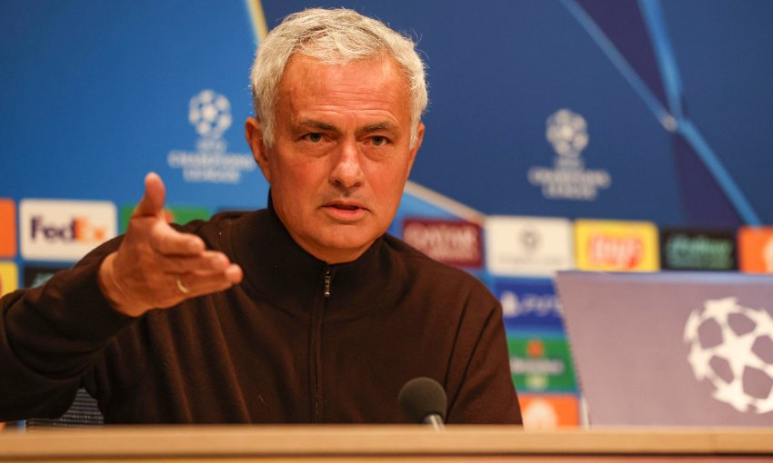 mourinho acarohet me gazetarin 69259553a1984