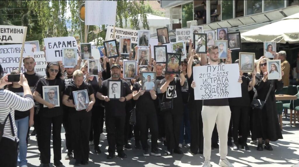 pas kocanit protesta per viktimat e zjarrit zhvendoset ne shkup 6913aa8eaf83b