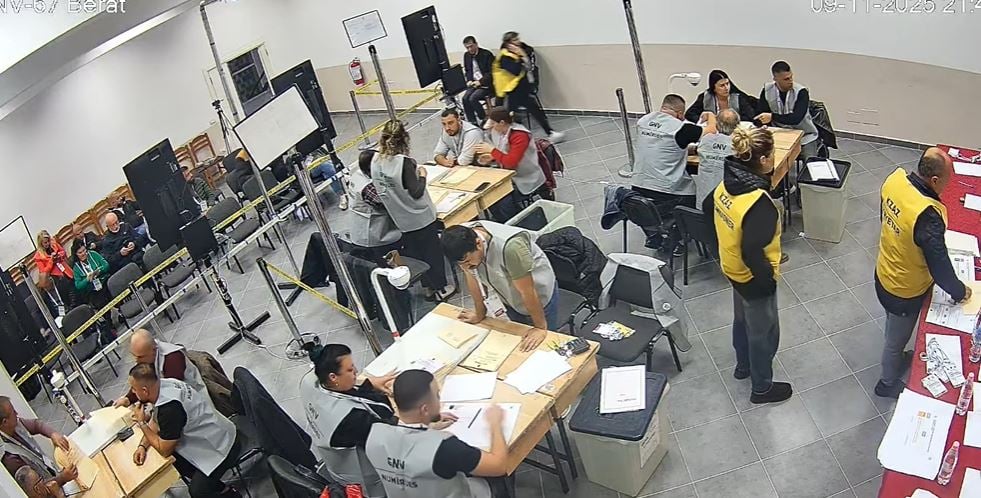 perfundon numerimi i votave ne berat kandidati i ps kryeson me mbi 83 te votave 69119745b6ccd