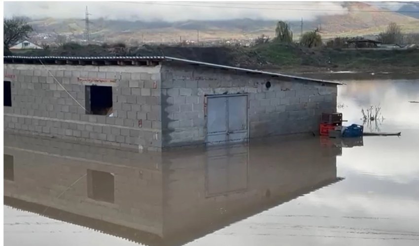 reshjet intensive ne pogradec prezence e ujit ne katet e para te banesave familjet ne verdove pa ndihme 692756f461535