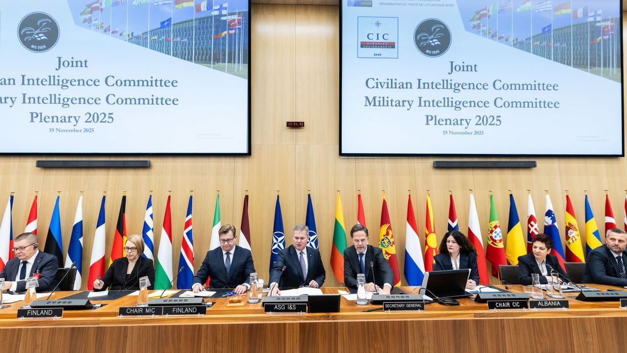 rutte mbledh shefat e inteligjences se nato s ne bruksel pjese edhe drejtoresha e shish vlora hyseni fokus te kercenimet globale dhe mbeshtetja per ukrainen 6920500cc8bc6