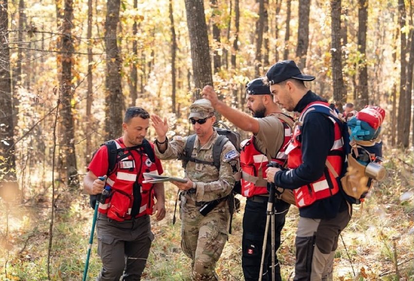 shoqata per kerkim dhe shpetim trajnohet nga kfor i amerikan 6917bda4c9628