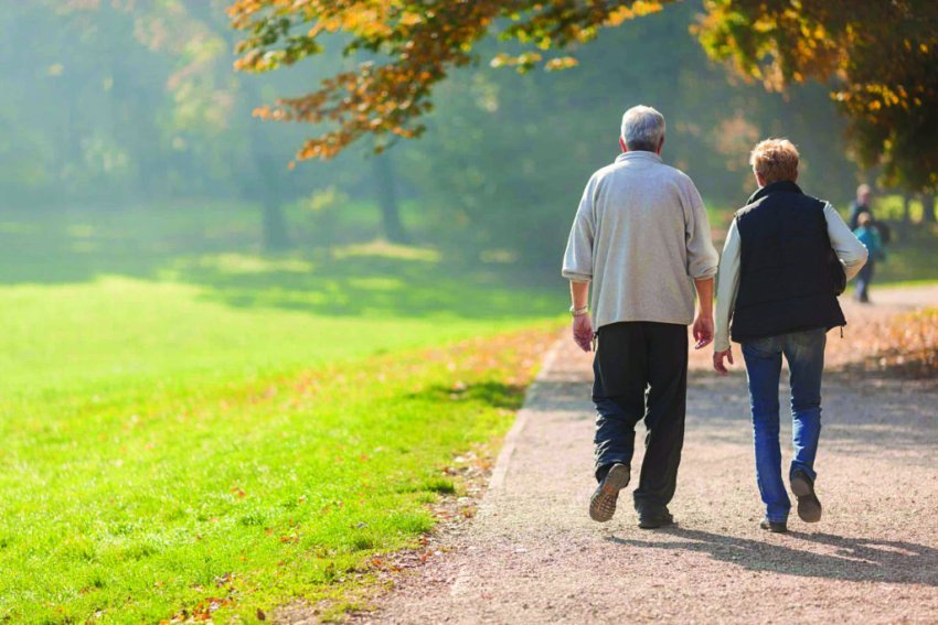 shperblimet jane nisur drejt pensionisteve rama ja sa leke do te marrin gjysherit dhe gjyshet 692c1055aea48