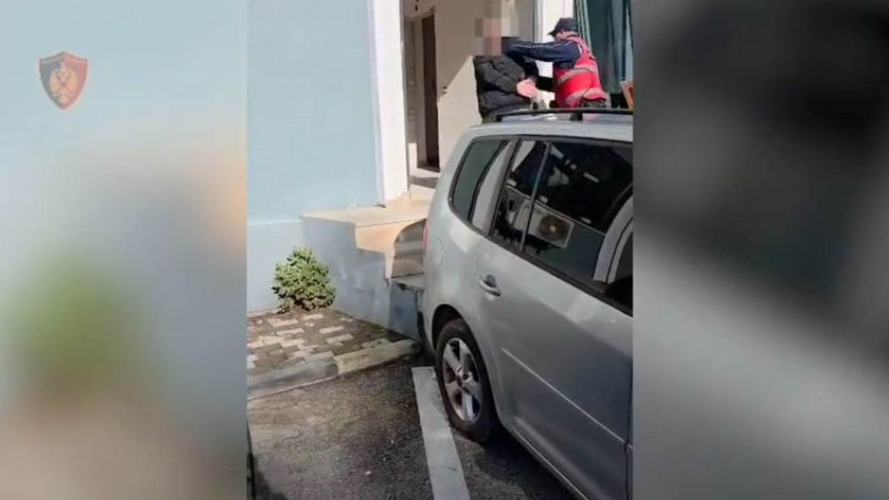 shperndante materiale pornografike me te mitur vihet ne pranga 29 vjecari ne tirane 691618676a15d