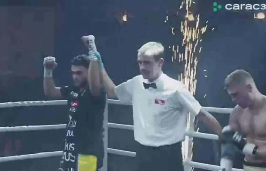 shqiptari fiton me nokaut ndaj boksierit britanik 69263e18deb89