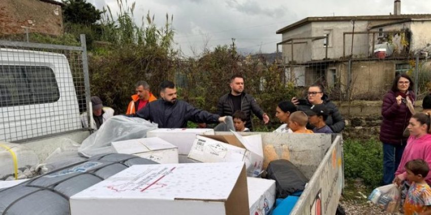 shtepite u permbyten nga moti i keq 25 persona strehohen me cadra ne cuke te sarandes 6921f4d454727