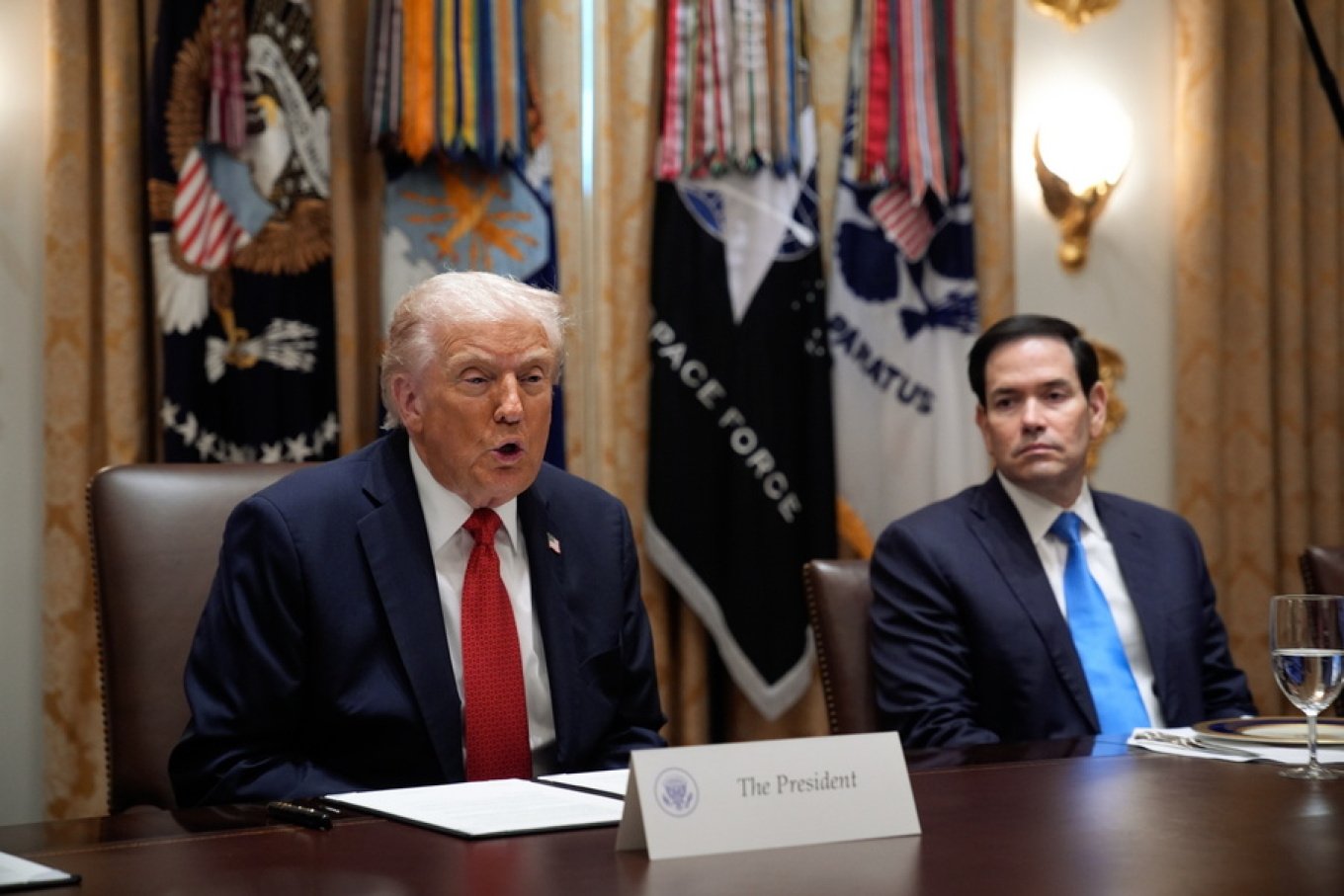 trump nenshkruan paketen e financimit i jep fund mbylljes rekord 43 ditore te qeverise federale 69158de6839d3