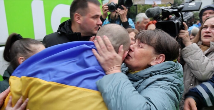 ukraina kerkon shkembimin e qindra te burgosurve me rusine 69199cd90e2c9