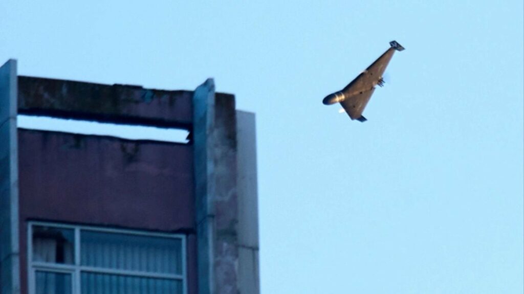 Ukraina vijon kundërpërgjigjen ndaj Rusisë, ushtrua ruse rrëzon 3 dronë që ishin nisur drejt Moskës 3 ukraina vijon kunderpergjigjen ndaj rusise ushtrua ruse rrezon 3 drone qe ishin nisur drejt moskes 6905bbe5edbba