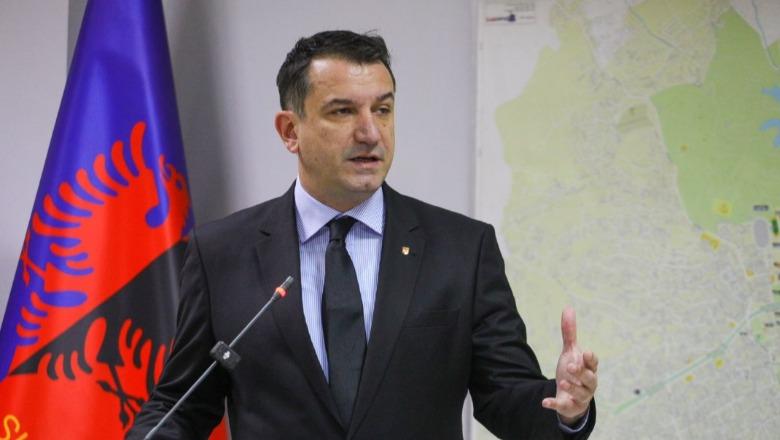 veliaj i kerkon leje spak dhe drejtorise se burgjeve per tu takuar me 691477b3b1aa3