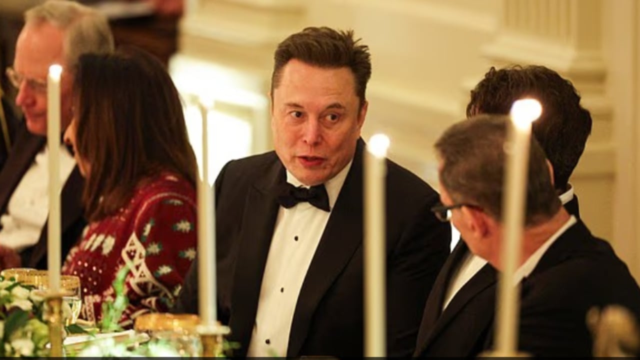 video a mendoni se ai eshte terrorist moment i sikletshem ne shtepine e bardhe pyetja e elon musk qe 691e1fa5986e2