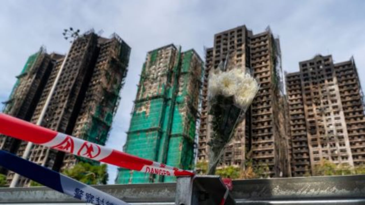 zjarri me vdekjeprures ne hong kong nder vite arrestohen edhe 8 persona te tjere mes tyre edhe drejtore te kompanive 6929a8c84b50f