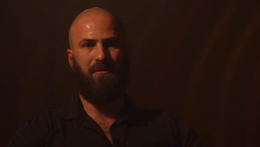 12 orë në kosh plehërash  rrëfimi prekës i Nailirit për vështirësitë në jetë   flet edhe për kohën në burg