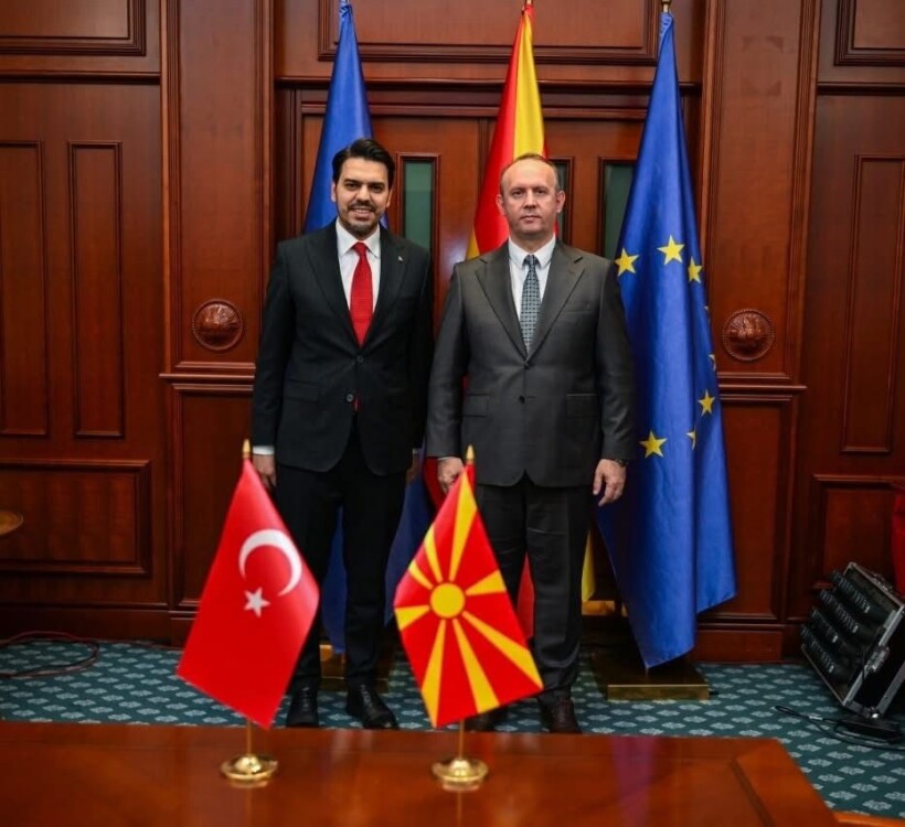 afrim gashi u takua me kryetarin e tika s abdullah eren 69458b51e4aa4