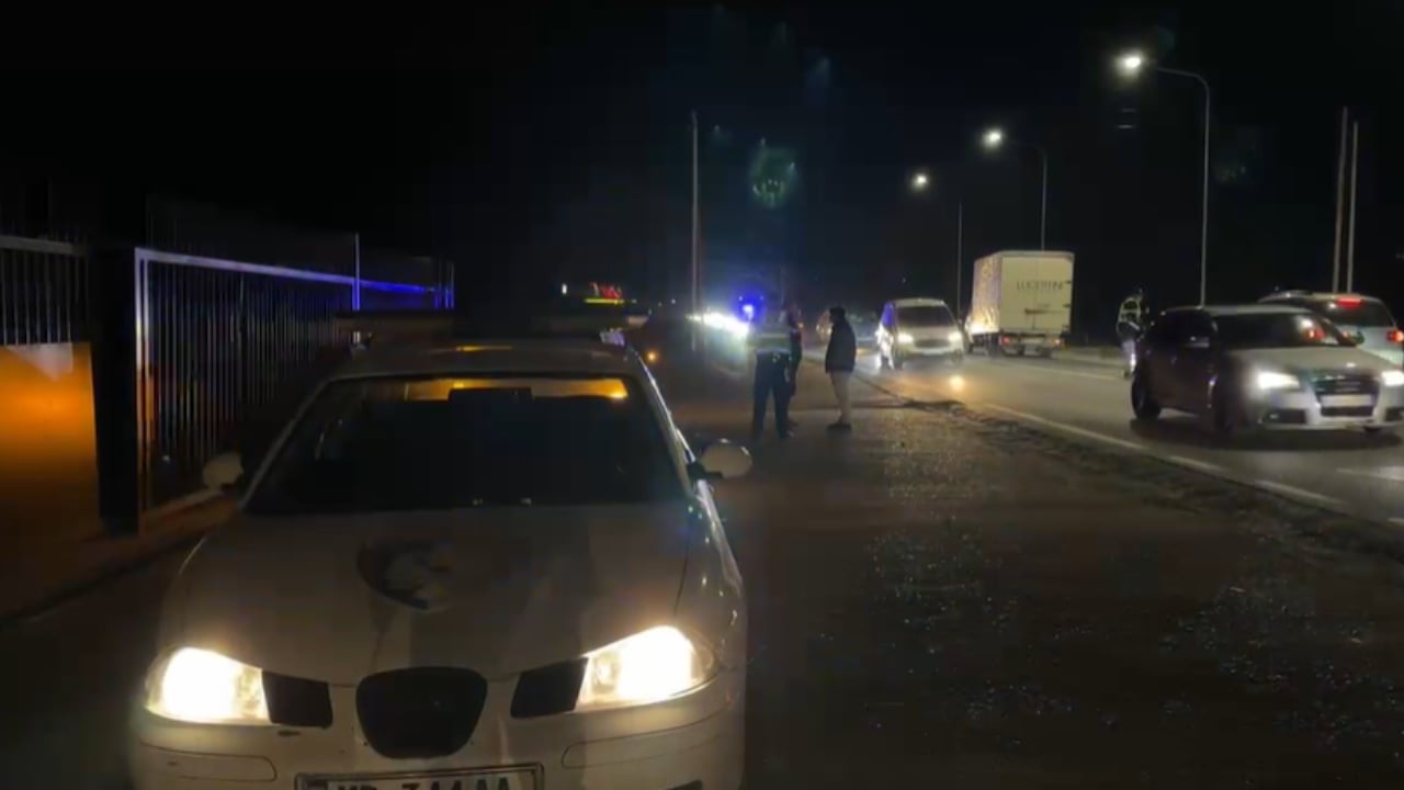 Aksident në aksin Lezhë–Milot, kamionçina përplas të moshuarën, shoqërohet drejtuesi i mjetit 1 aksident ne aksin lezhe milot kamioncina perplas te moshuaren shoqerohet drejtuesi i mjetit 6942eb634d6ec