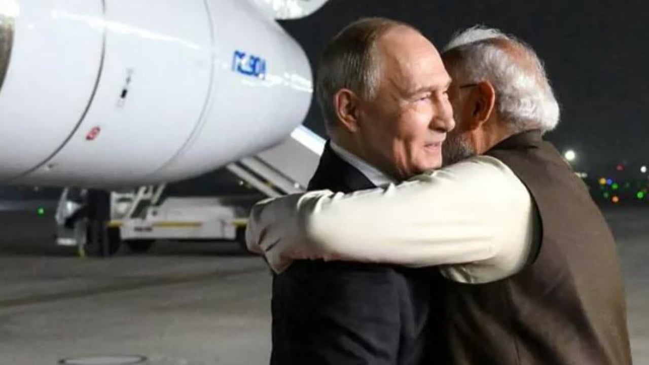 analiza e bbc nafta mbrojtja dhe gjeopolitika pse putini po viziton modin ne indi 6931ade5e5779