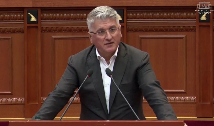 Anëtari i Kryesisë së PD zbulon prapaskenat nga mbledhja me dyer të mbyllura: Gjekmarkaj ofroi dorëheqjen, të largohen dhe Noka e Bardhi 3 anetari i kryesise se pd zbulon prapaskenat nga mbledhja me dyer te mbyllura gjekmarkaj ofroi doreheqjen te largohen dhe noka e bardhi 693df8ceaa04e