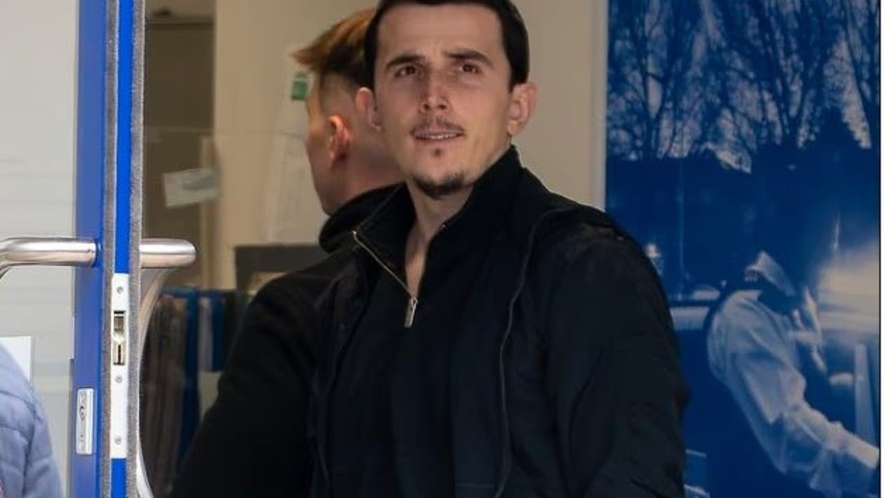 Armë drejt Anglisë prej borxheve/ E kërkon SPAK, shqiptari i arrestuar në Londër: Mos më ekstradoni, jam në gjakmarrje 1 arme drejt anglise prej borxheve e kerkon spak shqiptari i arrestuar ne londer mos me ekstradoni jam ne gjakmarrje 6935a0447e2db