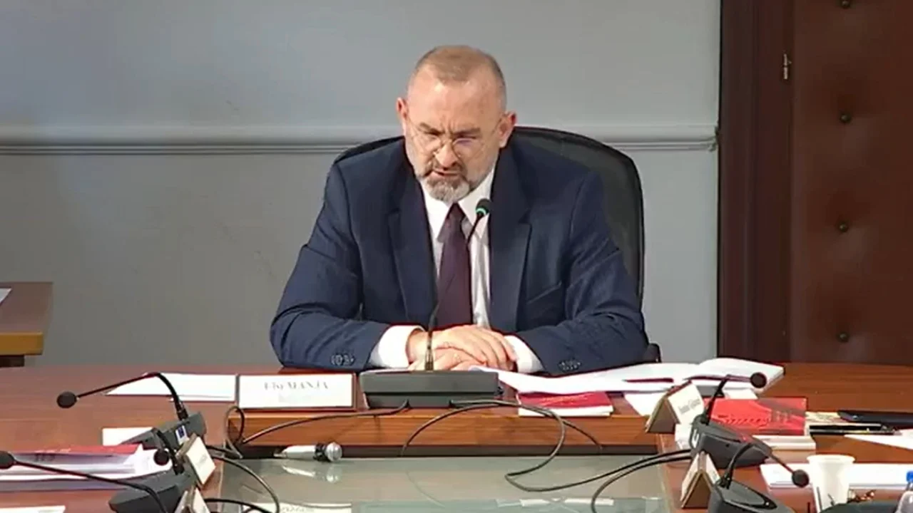 Avokati i Popullit/PS s’njeh tërheqjen e firmave nga PD,kandidatët shkojnë për votim 1 avokati i popullit ps snjeh terheqjen e firmave nga pdkandidatet shkojne per votim 69382c5428a70