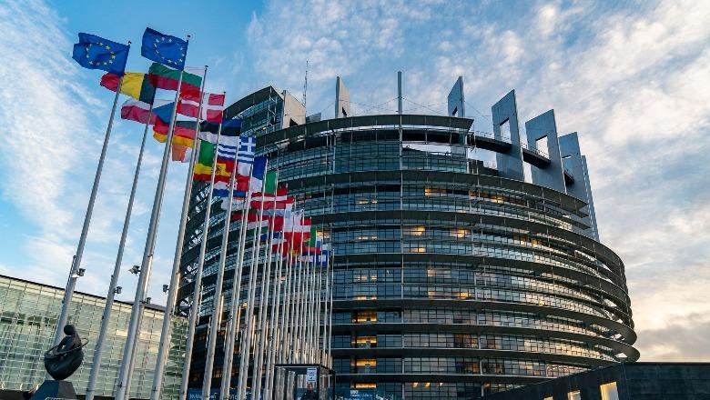 be finalizon marreveshjen per ndalimin e importit te gazit rus deri ne vitin 2027 69300c44246cd