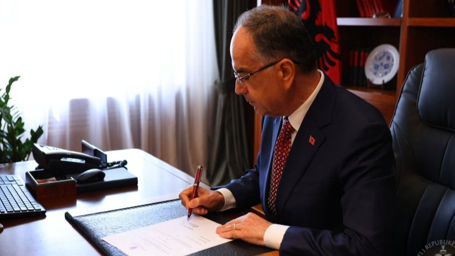 Begaj dekreton lirimin nga detyra të Ambasadorit të Shqipërisë në NATO 3 begaj dekreton lirimin nga detyra te ambasadorit te shqiperise ne nato 6945afb2d27ca