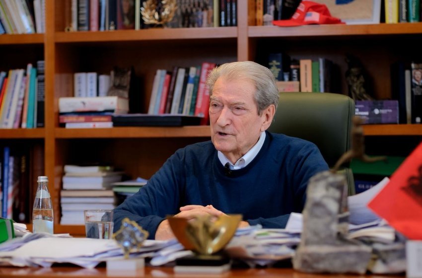 berisha publikon denoncimin djali i banditit dhunoi nxenesit e nje shkolle duke iu thyer pjatat ne koke policia mbulon krimin 694884b53ef73