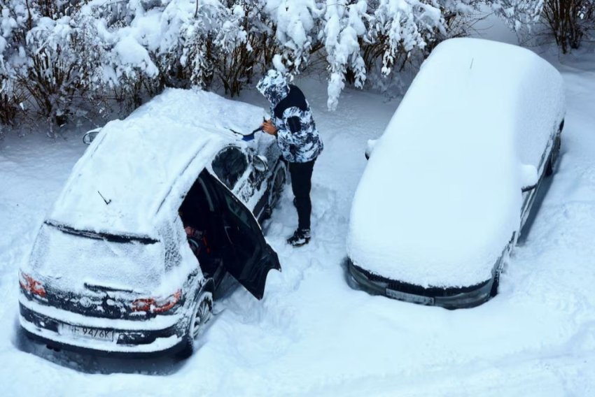 bora e madhe ne poloni i le shoferet te bllokuar ne rruge 695544b326ad3