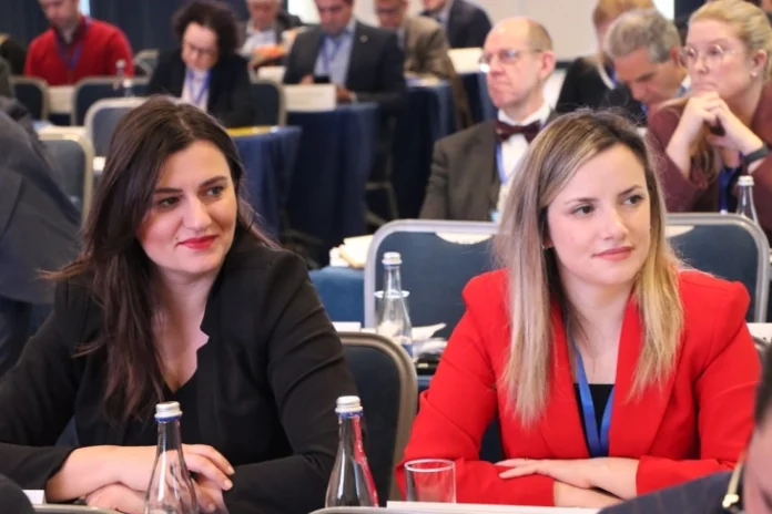 deputetja zajkova e drejtoi misionin e ap te osbe se per vezhgimin e zgjedhjeve te parakohshme ne kirgistan 692d981603714