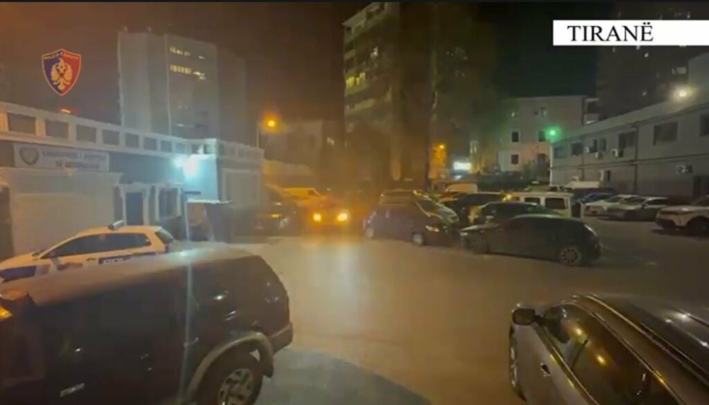 e pi dhe vete per qejf zbardhen pergjimet e grupit qe shiste kokaine ne tirane si e reklamonin mallin po ai te bllokon hunden kjo eshte me e hajrit 694e90a711270