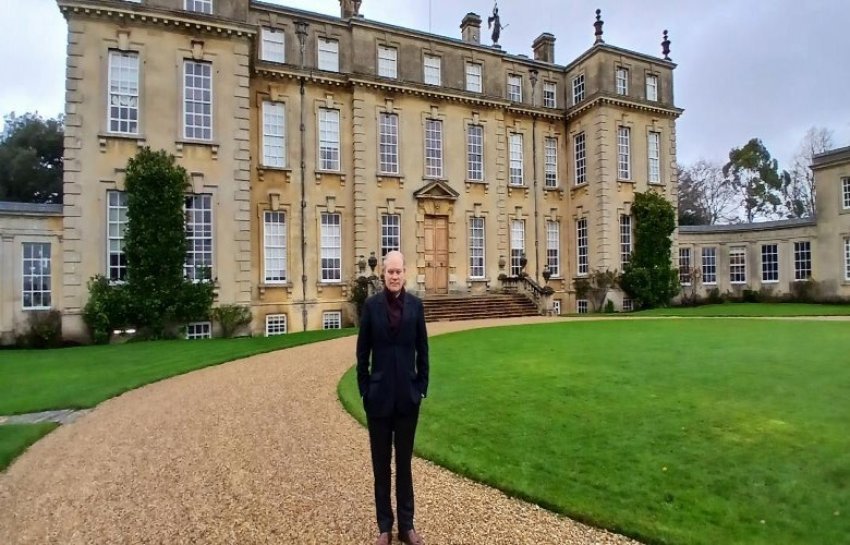 emisari francez merr pjese konferencen per dialogun kosove serbi 693c1c17382bd