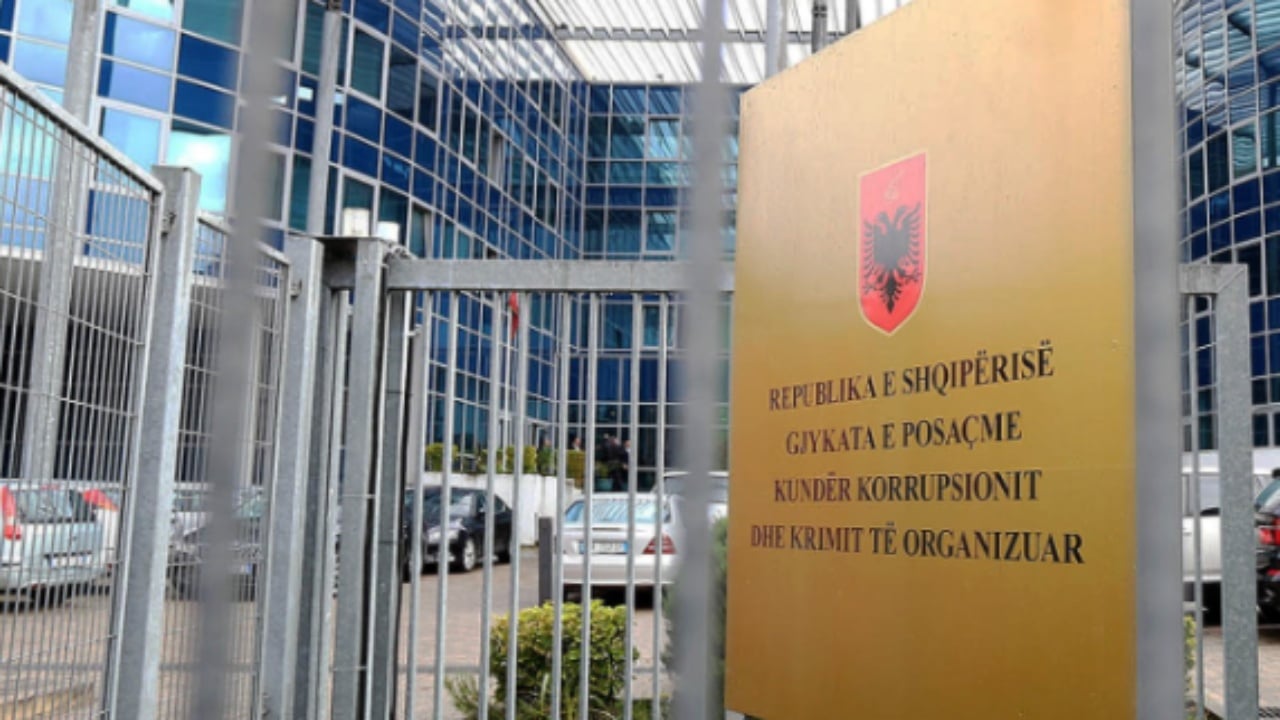 emrat merrte para per te hyre mik te gjyqtari gjkko denon ish audituesin e klsh se dhe bashkepunetoren e tij 6942cf43b7f0a