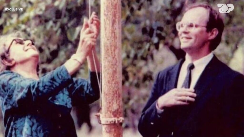 Exclusive/ Nga diktatura staliniste në demokraci, rrëfehet ish-ambasadori amerikan Hill: Shqipëria kishte shumë trauma, një i moshuar më tha… 2 exclusive nga diktatura staliniste ne demokraci rrefehet ish ambasadori amerikan hill shqiperia kishte shume trauma nje i moshuar me tha 6935f4aad3bd5