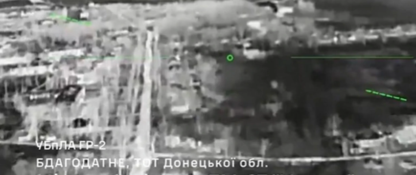 Forcat ukrainase për operacione speciale shkatërrojnë raketahedhësin rus BM-27 Uragan 1 forcat ukrainase per operacione speciale shkaterrojne raketahedhesin rus bm 27 uragan 6941d293a9808