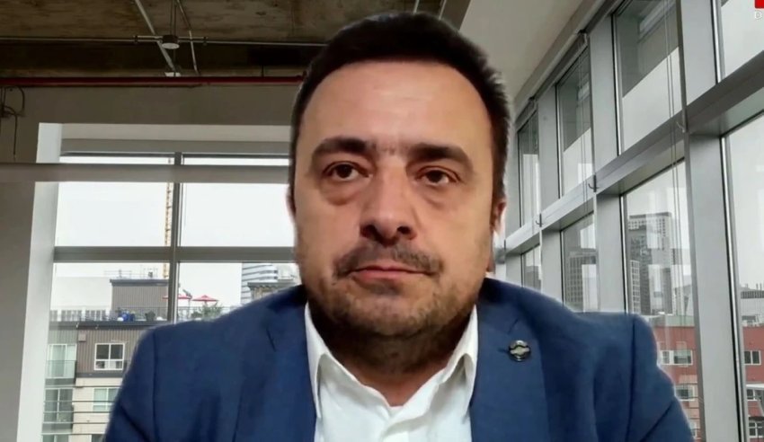 Gara e 28 dhjetorit/ Veliu: Periudha e zgjedhjeve përkon me ardhjen e emigrantëve,po mundohen ta shfrytëzojnë 2 gara e 28 dhjetorit veliu periudha e zgjedhjeve perkon me ardhjen e emigrantevepo mundohen ta shfrytezojne 693c543e9f70f