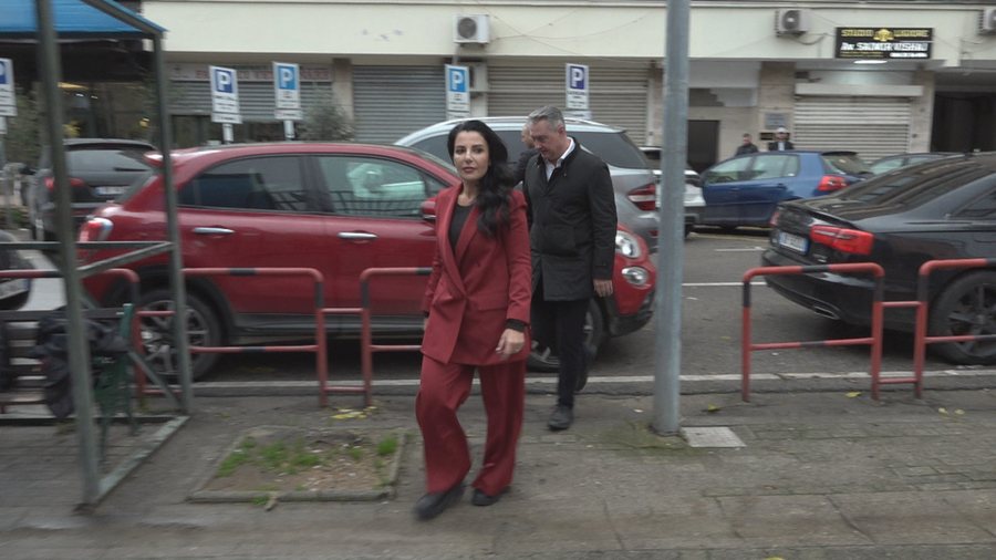 Gjykata Kushtetuese rikthen në detyrë Belinda Ballukun 1 gjykata kushtetuese rikthen ne detyre belinda ballukun 693c3cf44a860