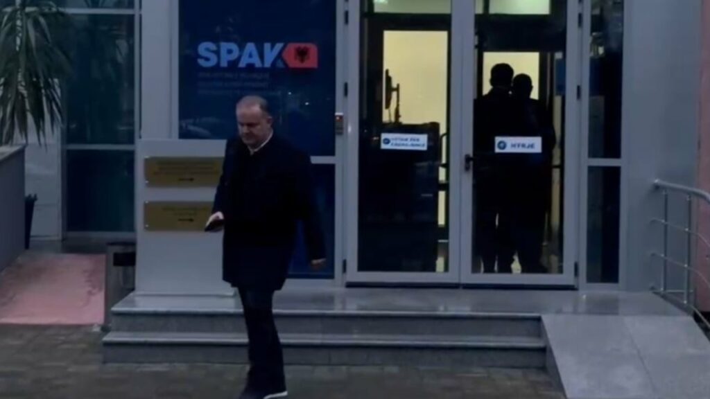 hakeroi kompjuteret mbyllen hetimet ish drejtori i burgjeve agim ismaili del nga spak se bashku me avokatin 694ad465a8a34