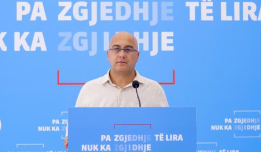 “Je pa moral”/ Himçi-Salianjit: Kërkon llogari për firmat ndaj Shabanit, kur ishe vetë iniciator 3 je pa moral himci salianjit kerkon llogari per firmat ndaj shabanit kur ishe vete iniciator 693ea1768c2d9